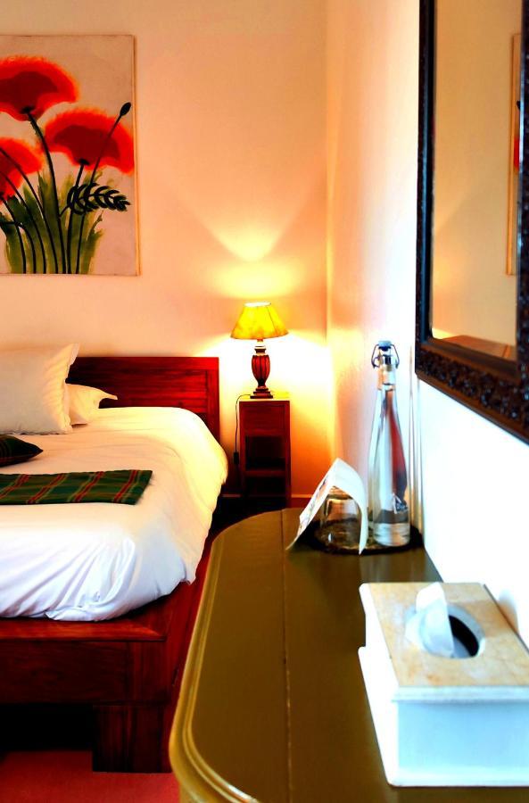 Logis Hotels Domaine Du Chatelard Dirac Exterior photo