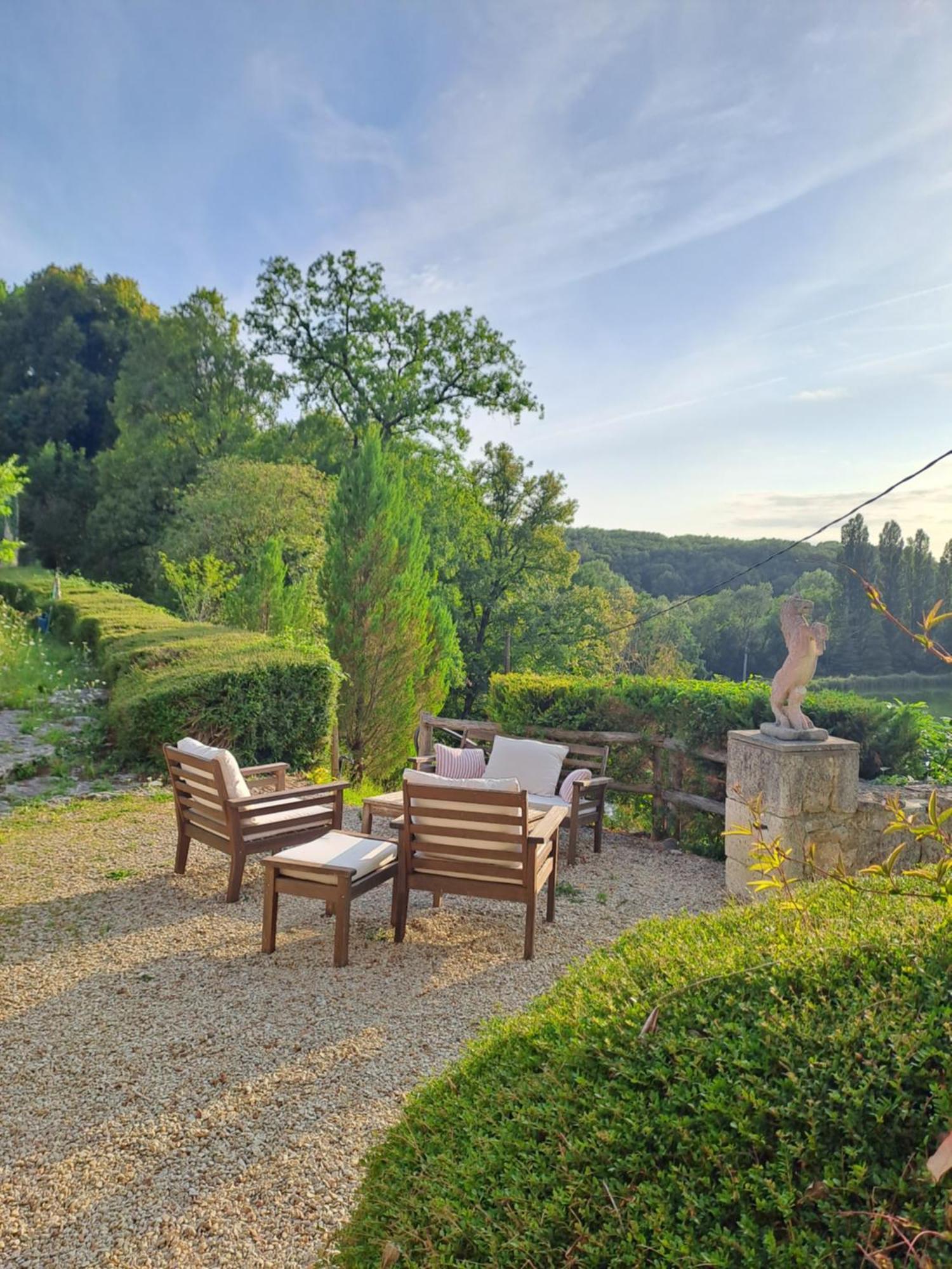 Logis Hotels Domaine Du Chatelard Dirac Exterior photo