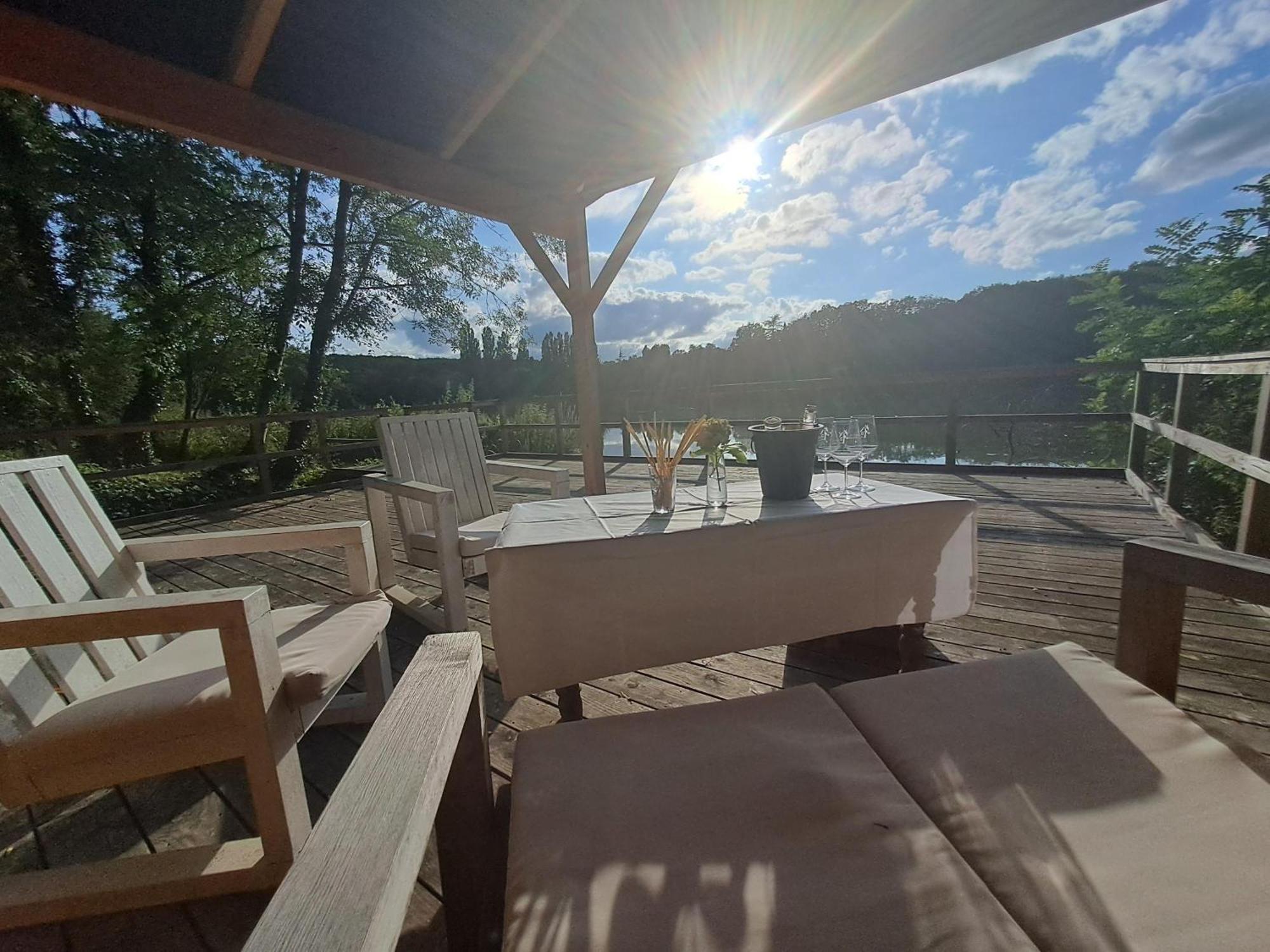 Logis Hotels Domaine Du Chatelard Dirac Exterior photo
