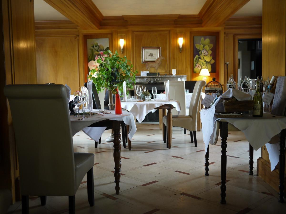 Logis Hotels Domaine Du Chatelard Dirac Exterior photo